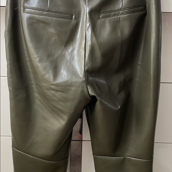 Zara / Aritzia/ - Picture 14 of 16